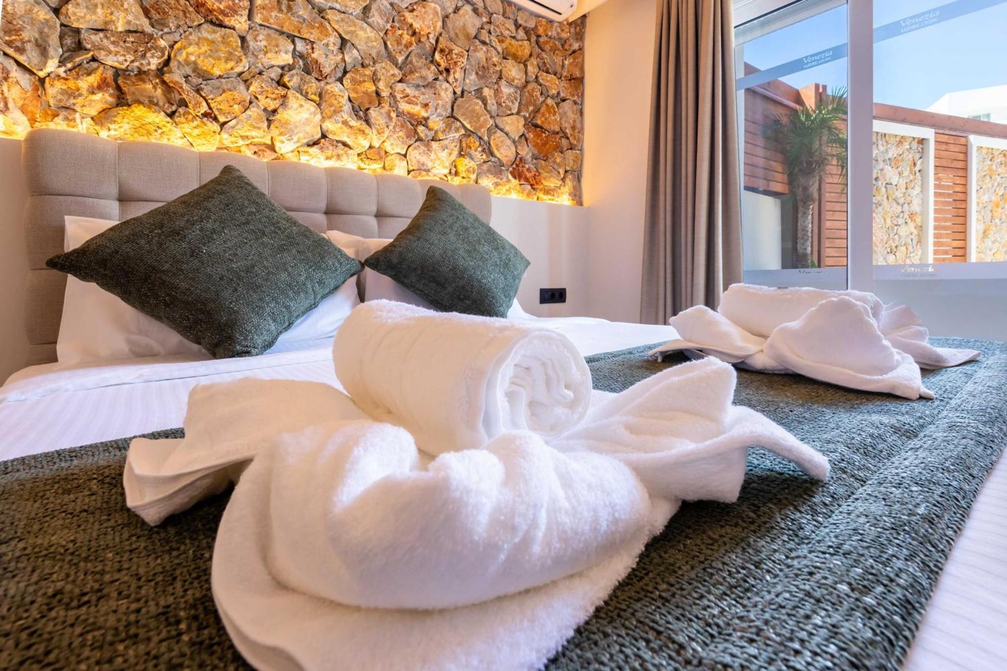 Venezia Luxury Living Villas, פליראקי מראה חיצוני תמונה